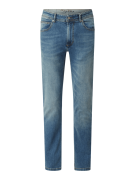 Christian Berg Men Straight Fit Jeans mit Brand-Detail in Hellblau, Gr...