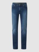 Christian Berg Men Straight Fit Jeans mit Brand-Detail in Royal, Größe...