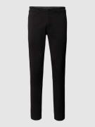 MCNEAL Super Slim Fit Chino mit Handytasche in Black, Größe 102