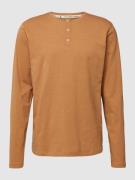 Colours & Sons Longsleeve mit Label-Stitching Modell 'HENLEY' in Cogna...