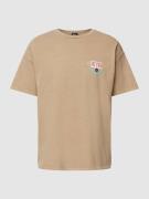 BDG Urban Outfitters T-Shirt mit Rundhalsausschnitt Modell 'Fuji Heart...