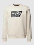 EA7 Emporio Armani Sweatshirt mit Label-Print Modell 'FELPA' in Offwhi...