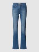 Levi's® 300 Bootcut Jeans mit Knopfverschluss in Blau, Größe 32/30