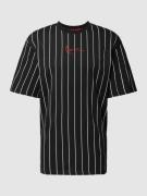 KARL KANI T-Shirt mit Nadelstreifen in Black, Größe XS