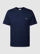 Lacoste T-Shirt mit Rundhalsausschnitt und Label-Stitching in Marine, ...