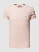 Tommy Hilfiger Slim Fit T-Shirt mit Logo-Stitching in Pink, Größe S
