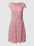 Montego Knielanges Kleid mit floralen Stickereien in Rose, Größe 36