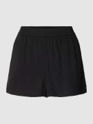 Only Shorts aus Viskose mit Eingrifftaschen Modell 'NOVA' in Black, Gr...