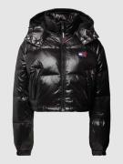 Tommy Jeans Cropped Daunenjacke mit Kapuze Modell 'ALASKA' in Black, G...