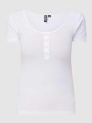 Pieces T-Shirt mit kurzer Druckknopfleiste Modell 'KITTE' in Weiss, Gr...