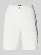 Gant Regular Fit Shorts mit Gürtelschlaufen in Offwhite, Größe 36