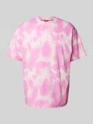 HUGO T-Shirt im Batik-Look Modell 'Dielo' in Pink, Größe S