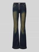 WEEKDAY Flared Jeans im Used-Look mit Reißverschluss Modell 'Inferno' ...