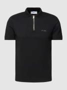 Balr. Regular Fit Poloshirt mit Reißverschluss in Black, Größe M