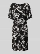 s.Oliver BLACK LABEL Knielanges Kleid mit Allover-Print in Black, Größ...