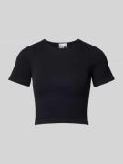 Only Cropped T-Shirt mit Strukturmuster Modell 'GWEN' in Black, Größe ...