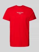 Tommy Jeans T-Shirt mit Label-Print in Rot, Größe M
