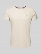 Tommy Jeans Slim Fit T-Shirt mit Rundhalsausschnitt in Beige, Größe M