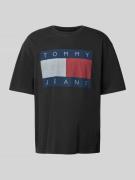 Tommy Jeans T-Shirt mit Label-Print in Black, Größe L