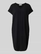 FREE/QUENT Knielanges Kleid mit V-Ausschnitt Modell 'Floi' in Black, G...