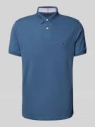 Tommy Hilfiger Regular Fit Poloshirt mit Logo-Stitching in Jeansblau, ...