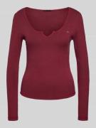 Tommy Jeans Longsleeve mit U-Boot-Ausschnitt in Bordeaux, Größe M