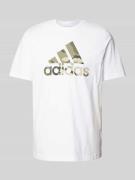 ADIDAS SPORTSWEAR T-Shirt mit Rundhalsausschnitt in Weiss, Größe M