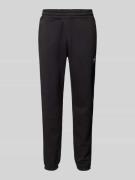 adidas Originals Tapered Fit Sweatpants mit Label-Stitching in Black, ...