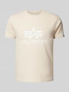 Alpha Industries T-Shirt mit Label-Print in Offwhite, Größe L