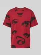 The Hundreds T-Shirt mit Label-Stitching Modell 'SURVEILLANCE' in Rot,...