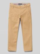 Tommy Hilfiger Kids Chino mit französischen Eingrifftaschen in Camel, ...