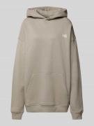 Karo Kauer Oversized Hoodie mit Label-Print Modell 'Cinder' in Mittelg...