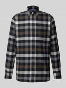 Christian Berg Men Regular Fit Freizeithemd mit Button-Down-Kragen in ...