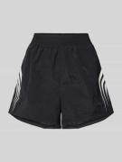 adidas Originals Shorts mit Teilungsnähten in Black, Größe L