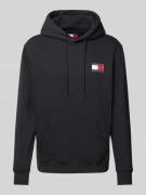 Tommy Jeans Hoodie mit Label-Print in Black, Größe L