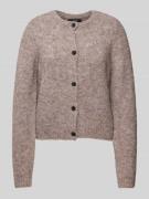 Vero Moda Regular Fit Strickjacke mit Wollanteil und Knopfleiste Model...