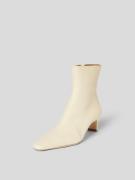 Staud Stiefeletten aus Leder in Offwhite, Größe 41