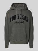 Tommy Jeans Hoodie mit Label-Stitching in Black, Größe L