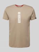 Alpha Industries T-Shirt mit Label-Print in Sand, Größe L