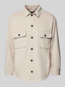 Jack & Jones Regular Fit Freizeithemd mit Brustpattentaschen in Offwhi...