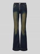 WEEKDAY Flared Jeans im Used-Look mit Reißverschluss Modell 'Inferno' ...