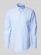 Christian Berg Men Regular Fit Freizeithemd mit Button-Down-Kragen in ...