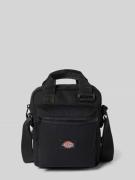 Dickies Crossbody Bag mit Tragehenkeln Modell 'MOREAUVILLE' in Black, ...