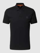 BOSS Orange Slim Fit Poloshirt mit kurzer Knopfleiste in Black, Größe ...