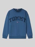 Tommy Hilfiger Teens Sweatshirt mit Label-Print in Rauchblau, Größe 16...