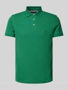 Tommy Hilfiger Slim Fit Poloshirt mit Logo-Stitching in Grass, Größe M