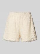 Vero Moda Shorts mit Lochmuster in Beige, Größe XS