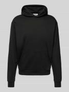 REVIEW Hoodie mit Känguru-Tasche in Black, Größe L