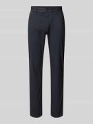 BOSS Orange Slim Fit Chino mit Gürtelschlaufen in Black, Größe 32/32