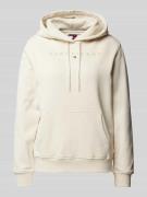 Tommy Jeans Hoodie mit Label-Stitching in Sand, Größe M